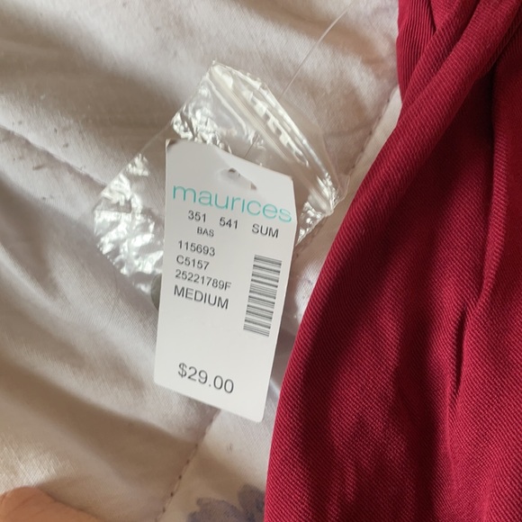 Women’s M Maroon Skirt - Picture 4 of 5